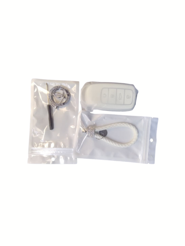 Key fob omoda white 4 SKU00021 Key Fob Cover Omoda c5/Cherry White